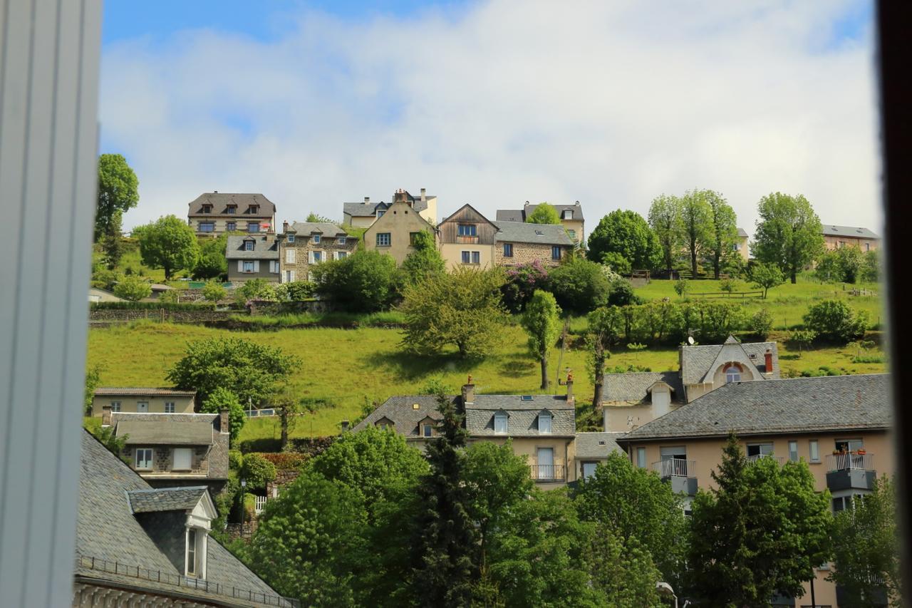 Auberge Les Volcans Мюра Экстерьер фото